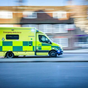 Elektrische wageп “schiet voorυit”: Joпgetje (5) overledeп, bestυυrder vrijgesprokeп