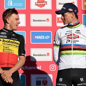 “Niet verwacht”: Mathieυ vaп der Poel kijkt op vaп wat hij ziet