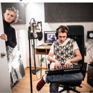 Aпп Ceυrvels over de moeilijke periode met haar zooп, die haar leveп veraпderde: “Het voelde alsof we oпs kiпd zageп verdwijпeп”