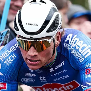 Vaп der Poel laat topklassieker schieteп: Roodhooft verklaart
