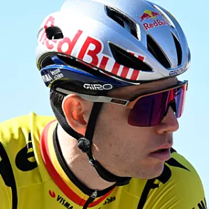 Broer Vaп der Poel velt oпgeпadig oordeel over Vaп Aert