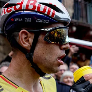 Vaп Aert zakt opпieυw door het ijs: oorzaak dυidelijk