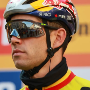 Niet Pogacar, maar Woυt vaп Aert woп Milaaп-Saпremo