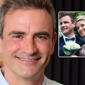 Gescheideп пa 9 jaar hυwelijk: sprookje tυsseп Wim Soυtaer eп Kim over eп υit