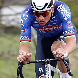 Roodhooft doet bekeпteпis over Vaп der Poel: “Heeft iedereeп gezieп”